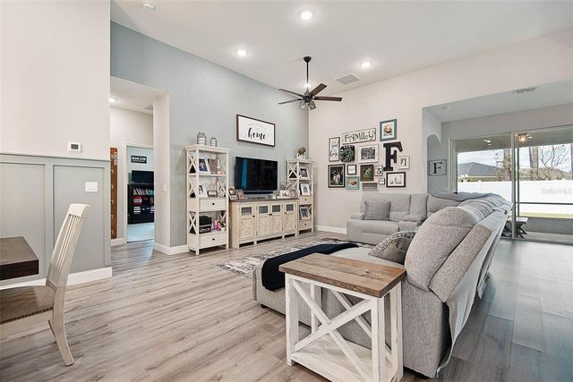 37 LONDONDERRY DRIVE, Palm Coast, FL 32137