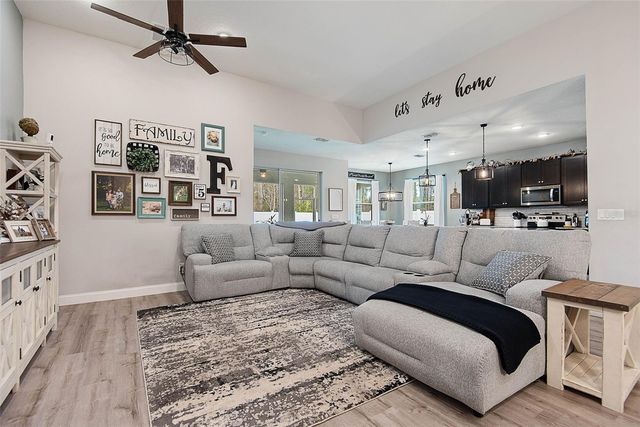 37 LONDONDERRY DRIVE, Palm Coast, FL 32137