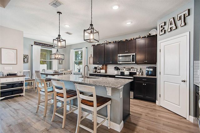 37 LONDONDERRY DRIVE, Palm Coast, FL 32137