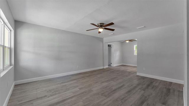 562 LAKE BONNY DRIVE E, Lakeland, FL 33801