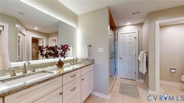 34 Spinnaker Cove Dr, Midlothian, VA 23112