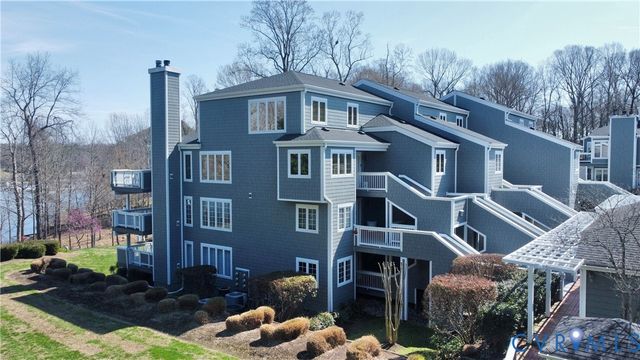 34 Spinnaker Cove Dr, Midlothian, VA 23112