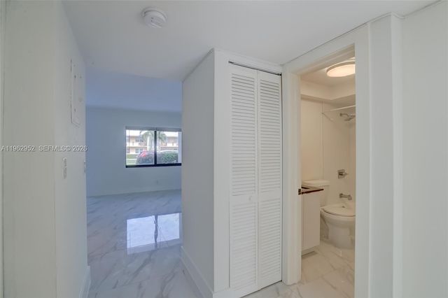 2140 NE 56TH St 2, Fort Lauderdale, FL 33308