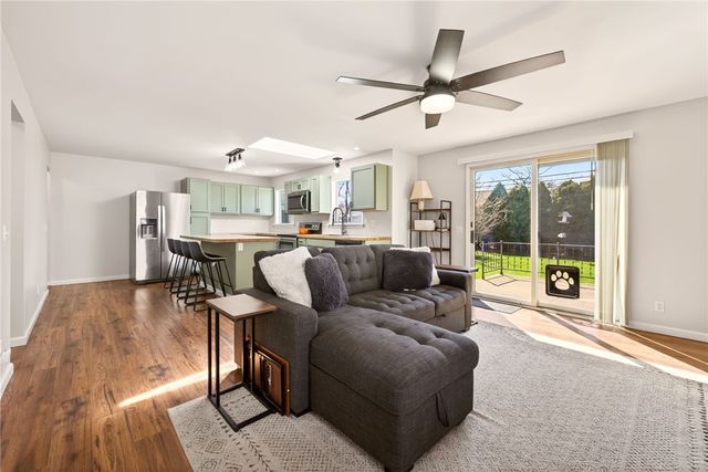 211 Cabot Road, Greece, NY 14626