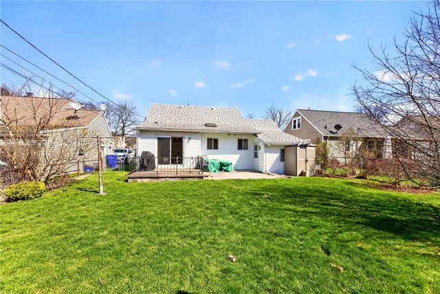 211 Cabot Road, Greece, NY 14626