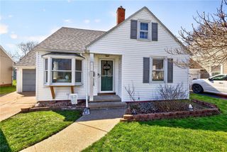 211 Cabot Road, Greece, NY 14626