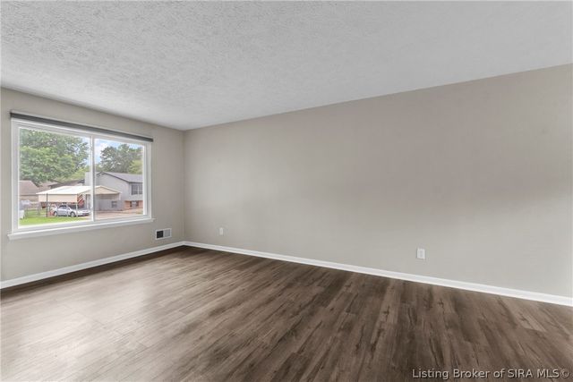 4705 Fallow Drive, Jeffersonville, IN 47130