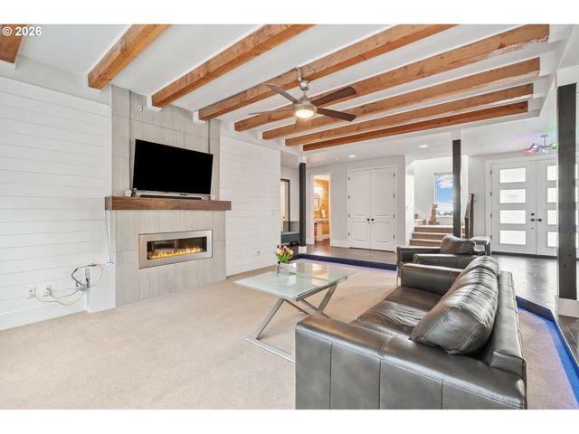 1730 Nw KLICKITAT St, Camas, WA 98607