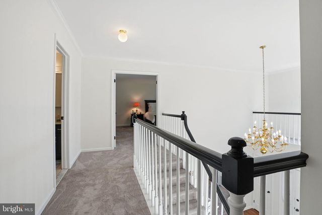 3 SWALLOW RD, Holland, PA 18966