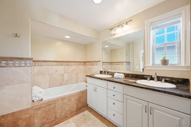 1807 Grand Ave, San Diego, CA 92109