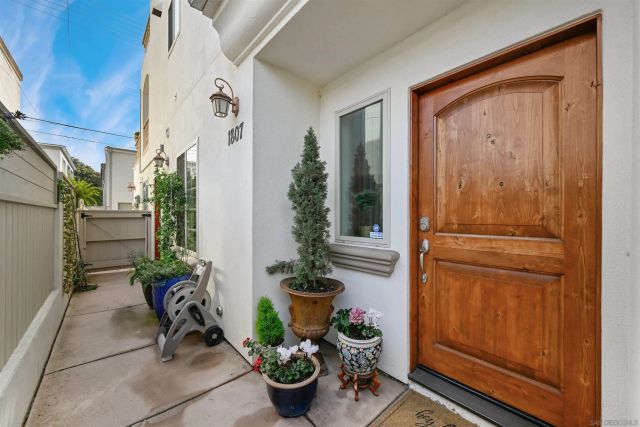 1807 Grand Ave, San Diego, CA 92109