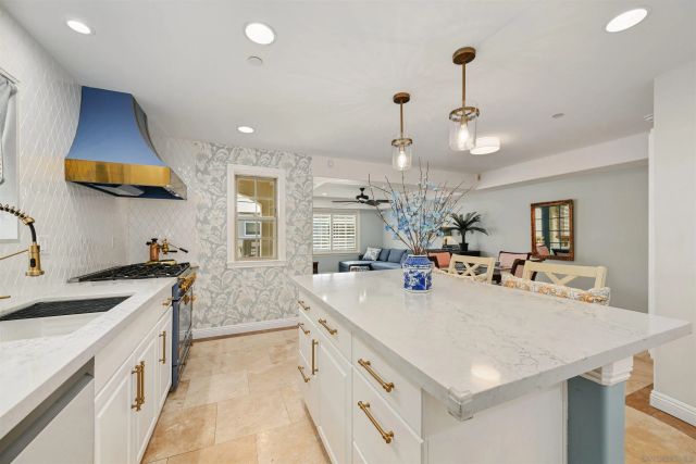 1807 Grand Ave, San Diego, CA 92109