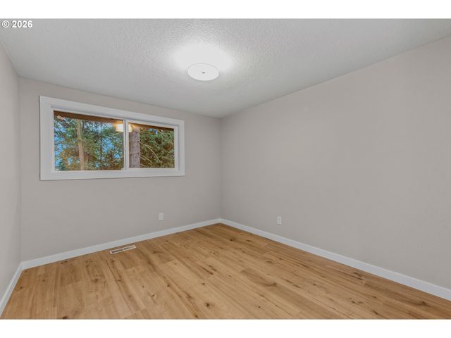 9006 Ne SORENSON Rd, La Center, WA 98629