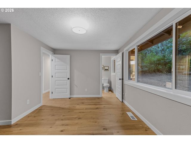 9006 Ne SORENSON Rd, La Center, WA 98629
