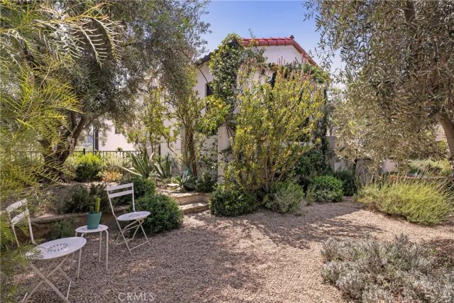 2168 Princeton, Los Angeles, CA 90026