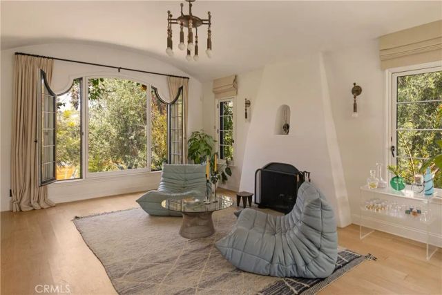 2168 Princeton, Los Angeles, CA 90026