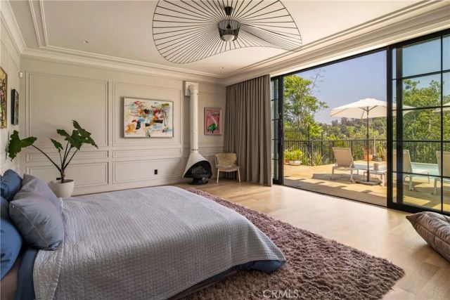 2168 Princeton, Los Angeles, CA 90026