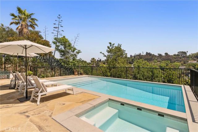 2168 Princeton, Los Angeles, CA 90026