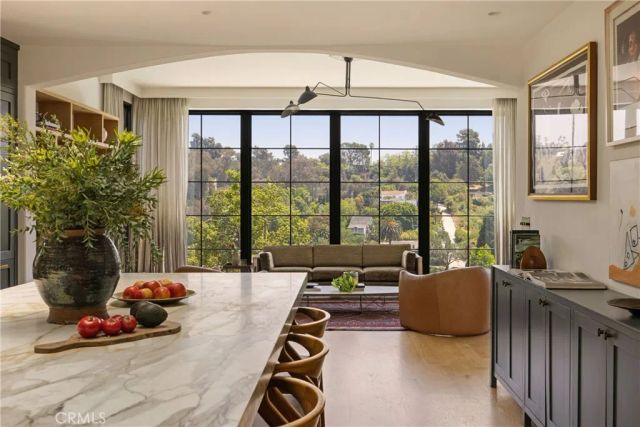 2168 Princeton, Los Angeles, CA 90026