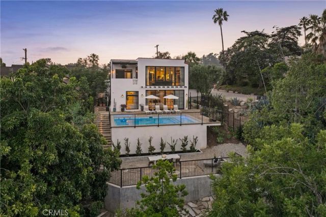 2168 Princeton, Los Angeles, CA 90026