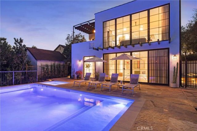 2168 Princeton, Los Angeles, CA 90026