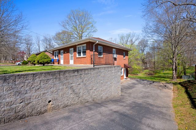 521 Hawkins Rd Apt 2, Clarksville, TN 37040