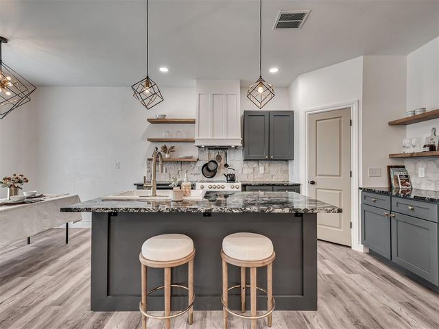 4930 Meadow Lane, Guthrie, OK 73044