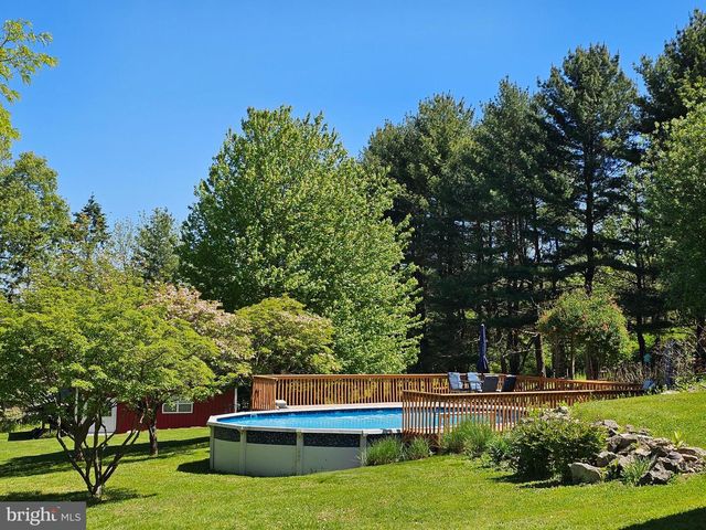 180 GAFFNEY HILL RD, Easton, PA 18042
