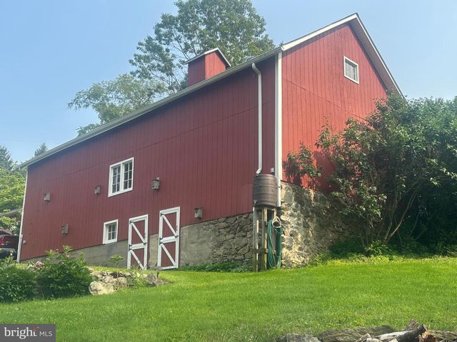 180 GAFFNEY HILL RD, Easton, PA 18042