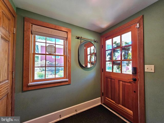 180 GAFFNEY HILL RD, Easton, PA 18042