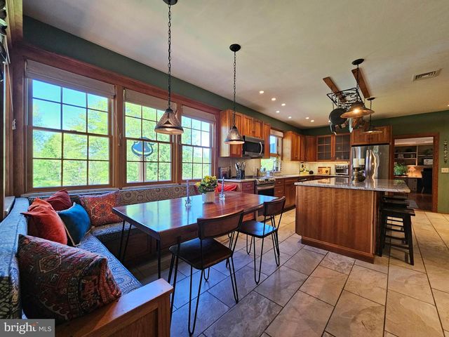 180 GAFFNEY HILL RD, Easton, PA 18042