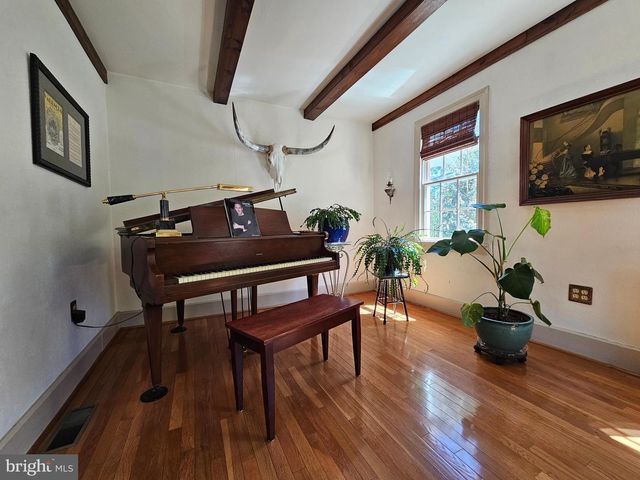 180 GAFFNEY HILL RD, Easton, PA 18042