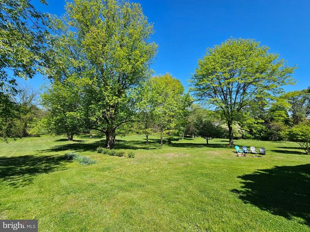 180 GAFFNEY HILL RD, Easton, PA 18042