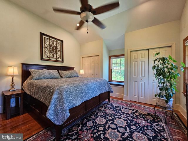 180 GAFFNEY HILL RD, Easton, PA 18042