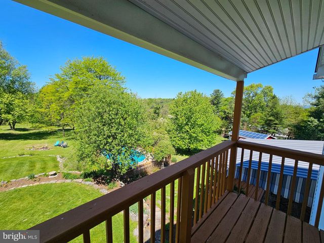 180 GAFFNEY HILL RD, Easton, PA 18042