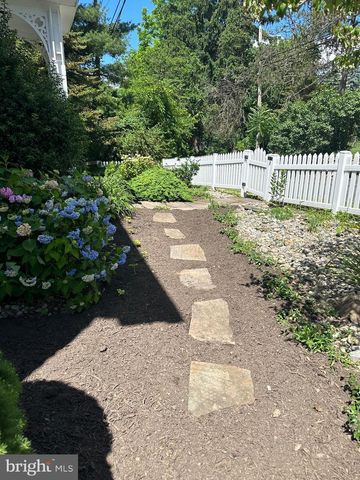 180 GAFFNEY HILL RD, Easton, PA 18042