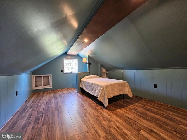 180 GAFFNEY HILL RD, Easton, PA 18042