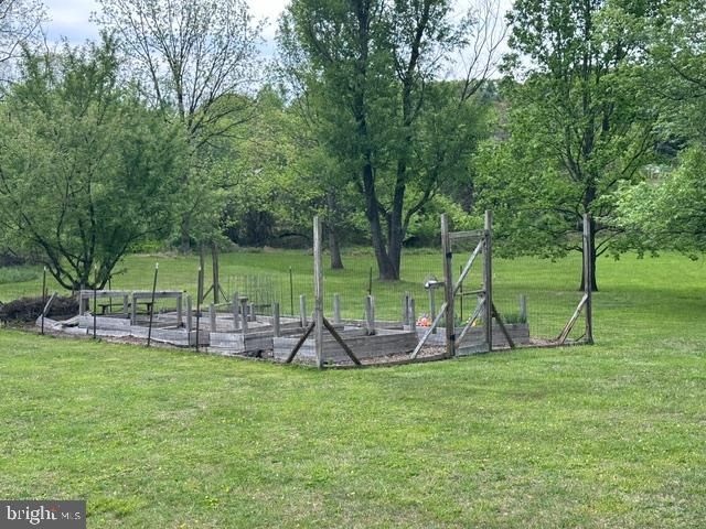 180 GAFFNEY HILL RD, Easton, PA 18042