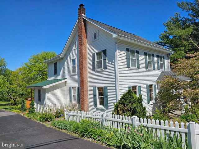 180 GAFFNEY HILL RD, Easton, PA 18042