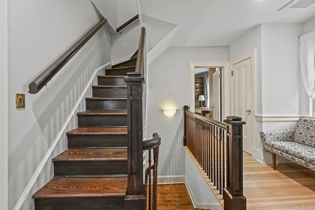 11 Maple Avenue, Larchmont, NY 10538