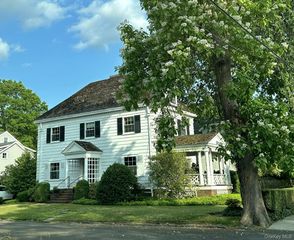 11 Maple Avenue, Larchmont, NY 10538