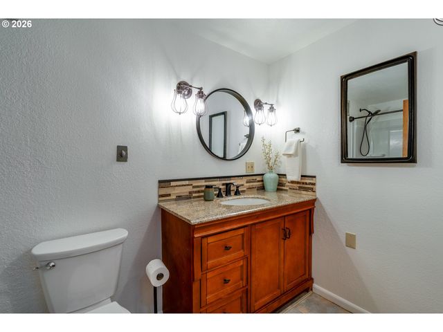 21115 Se LANGENSAND Rd, Sandy, OR 97055