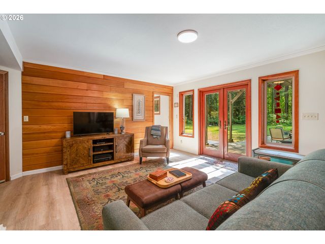21115 Se LANGENSAND Rd, Sandy, OR 97055
