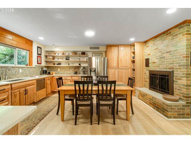 21115 Se LANGENSAND Rd, Sandy, OR 97055