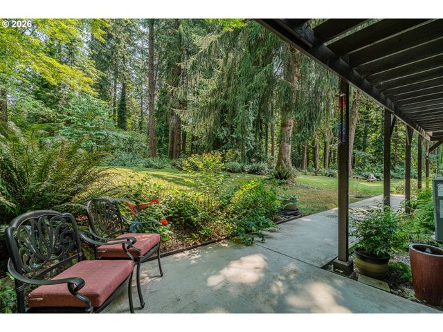 21115 Se LANGENSAND Rd, Sandy, OR 97055