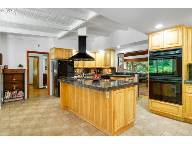 21115 Se LANGENSAND Rd, Sandy, OR 97055