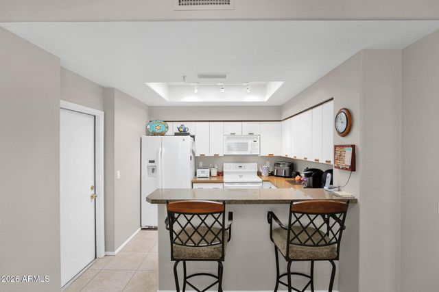 7710 E Gainey Ranch Road 101, Scottsdale, AZ 85258