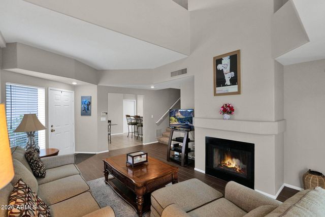 7710 E Gainey Ranch Road 101, Scottsdale, AZ 85258
