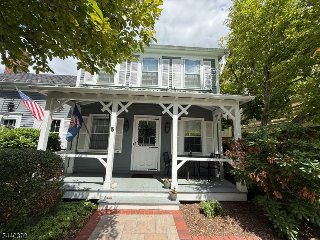 5 Murray Hill Sq, New Providence Boro, NJ 07974 — exterior