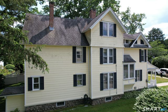 70 Walnut Street, Winchester, CT 06098